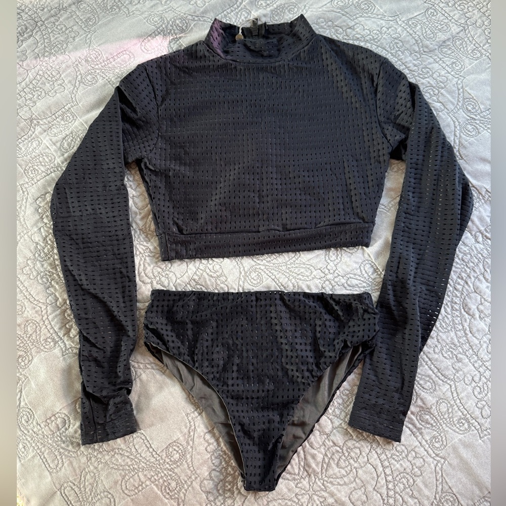 SOLD! Acacia Mesh Set